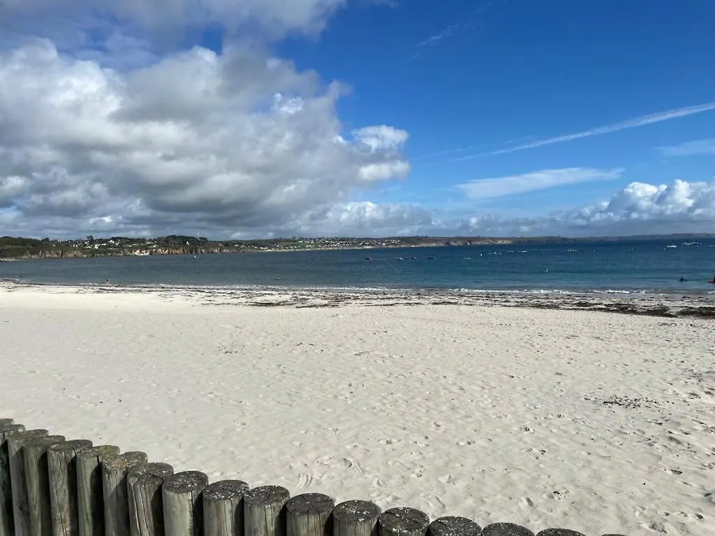 Le Breizhir Ou Appartement Bord De Mer Avec Piscine Plougonvelin 0*,  France