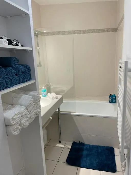 Le Breizhir Ou Appartement Bord De Mer Avec Piscine Plougonvelin