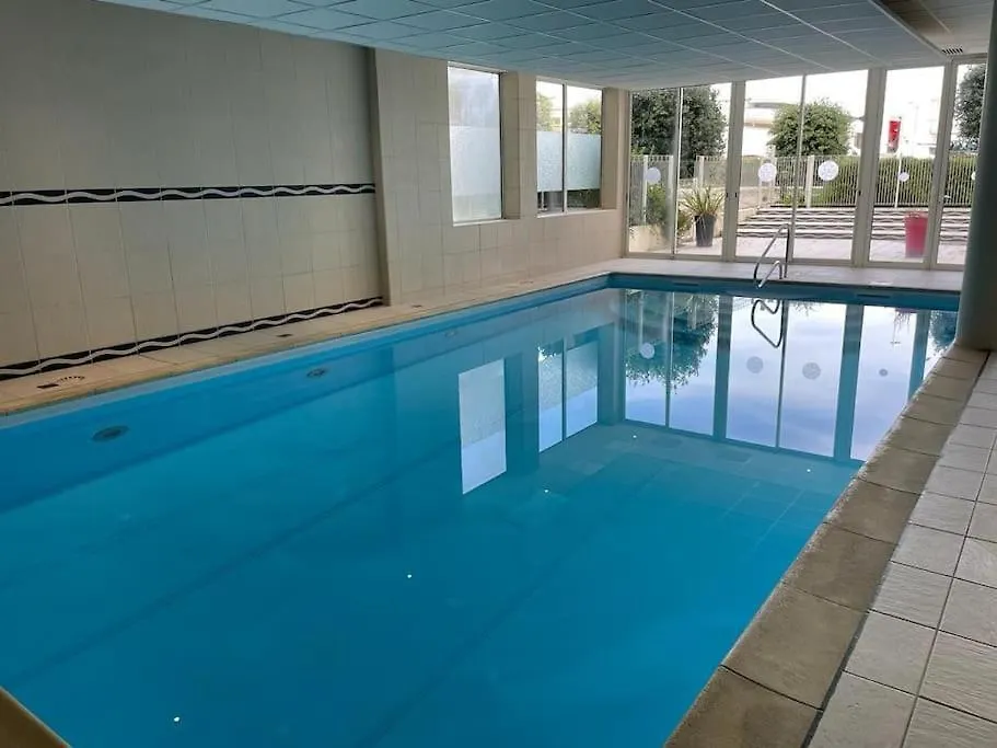 Le Breizhir Ou Appartement Bord De Mer Avec Piscine Plougonvelin Apartment